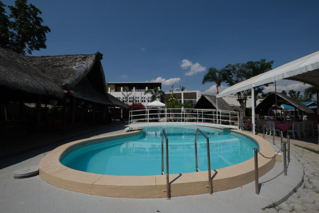 Balai Carmela Hotel Tuguegarao City Exterior photo